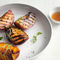 Grilled Peaches with Black Pepper and Basil-Lime Syrup_image