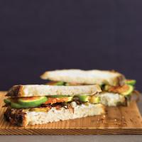 Fig, Goat Cheese, and Caramelized Onion Sandwiches_image
