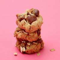 Healthy Oatmeal, Date and Chocolate Chunk Cookies image
