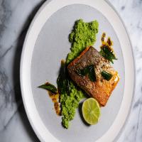 Pan-Fried Salmon With Green-Coconut Chutney_image