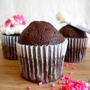 One Bowl Chocolate Cupcakes image