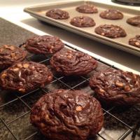 Easy Chocolate Cookies_image