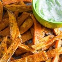 Sweet Potato Fries with Dill Dip_image