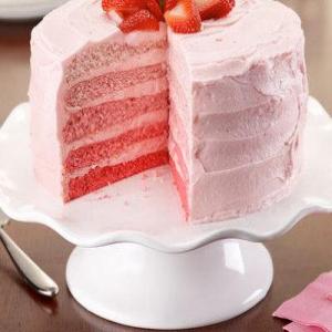 Strawberry Ombre Cake_image