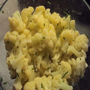 Cauliflower With Chives and Lemon_image