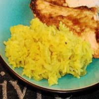 Garlicky Yellow Rice image