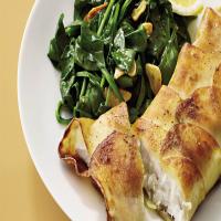 Potato-Wrapped Halibut with Sautéed Spinach_image