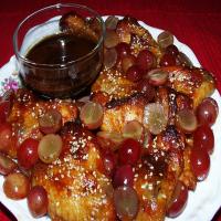 Garlic Chicken and Grapes With Special Sauce image