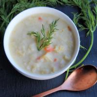 Slow Cooker Vegan Leek and Potato Soup_image