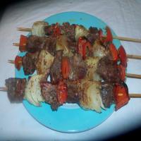 Beef Kabobs With Red Bell Pepper and Sweet Onion image