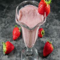 Skinny Strawberry Milkshake image