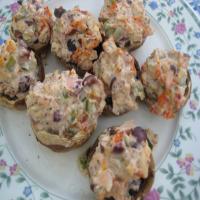 Stuffed Mushrooms With Sun-Dried Tomatoes, Goat Cheese and Olive_image