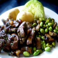 Chicken Livers W/Caramelized Onion and Madeira_image