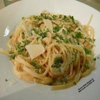 Roman-Style Spaghetti with Garlic and Olive Oil_image