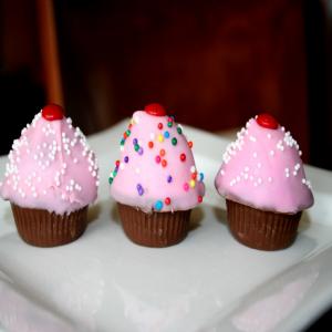 Cupcake Pops (Or Bites)_image