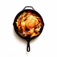 Cast-Iron Roast Chicken with Fennel and Carrots image