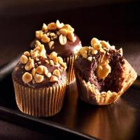 Peanut Butter Cream-Filled Devil's Food Cupcakes_image