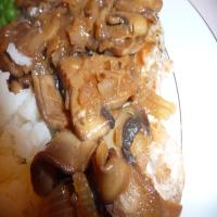 Boneless Pork Chops With Mushrooms and Thyme_image