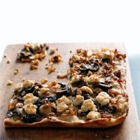 Caramelized-Onion Pizza with Mushrooms image