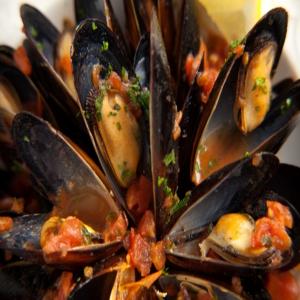 Mussels Fra Diavolo image