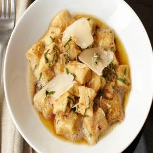 Gnocchi With Brown Butter and Sage_image