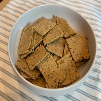 Keto Sesame Flaxseed Crackers_image