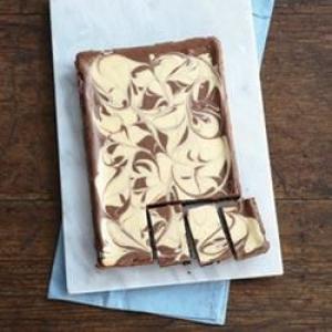 PHILADELPHIA Chocolate-Vanilla Swirl Cheesecake_image
