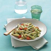 Spinach Pesto with Whole-Wheat Pasta image