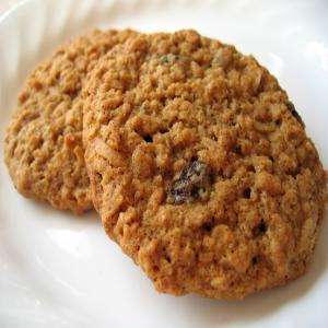 Chewy Evil Oatmeal Raisin Coconut Cookies_image