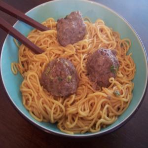 Asian Meatballs With Spicy Lime Dipping Sauce_image