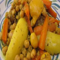 Moroccan Tagine With Carrots, Potatoes, and Chickpeas Recipe_image