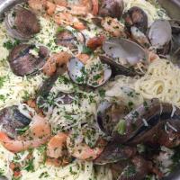 Angel Hair Pasta with Shrimp and Basil image