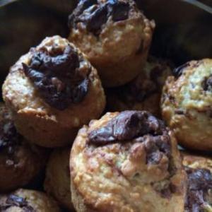 Banana and Nutella Breakfast Oat Muffins_image