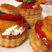 Goat Cheese with Marinated Roasted Peppers_image