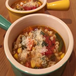 Classic Minestrone Soup_image