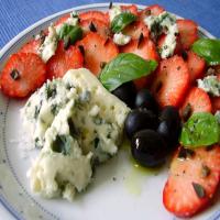 Strawberry Salad With Olives, Blue Cheese and Balsamic Vinegar_image
