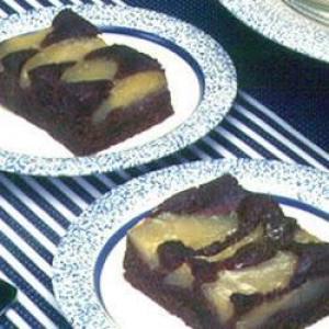 Apple Pie Chocolate Brownie Cake_image