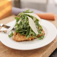 Lemon Parmesan Chicken with Arugula Salad Topping_image