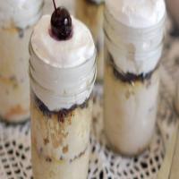 Individual Tres Leches Cakes with Cognac and Dark Chocolate_image