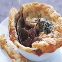 Beef, stilton and Guinness pie_image
