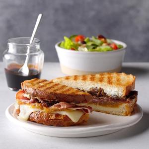 Fig, Caramelized Onion and Goat Cheese Panini_image