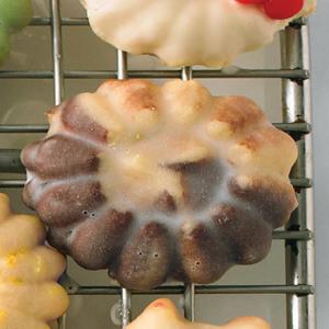 Vanilla-Glazed Swirl Cookies image