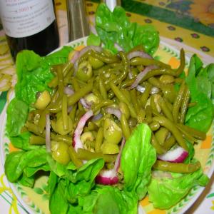 Tangy Green Bean and Olive Salad image