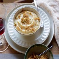 Cauliflower Soup with Anchovy Breadcrumb Topping_image