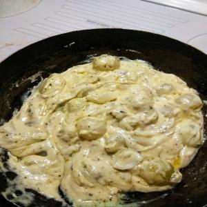 Easy Creamed Pearl Onions_image