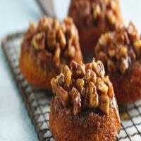 Gluten-Free Sticky Pecan Caramel Fig Cakes_image