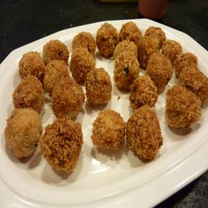 Spiced Chicken and Water-Chestnut Meatballs_image