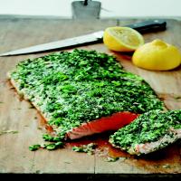 Roasted Salmon With Green Herbs_image
