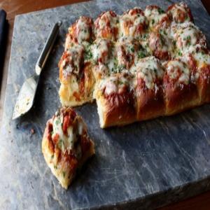 Meatball-Stuffed Garlic Bread Sliders Recipe_image