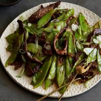 Chili Beef Stir-Fry with Scallions and Snow Peas_image